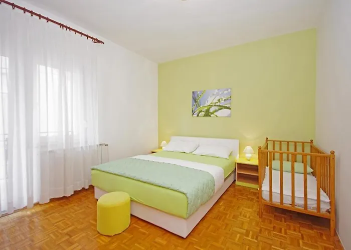 Marija アパート ピロヴァッツ